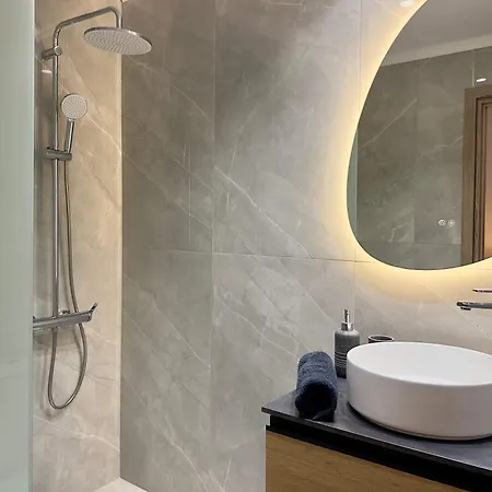 Stylish 2br Near Marina, Beaches & By Cyprus Horizons Apartman *